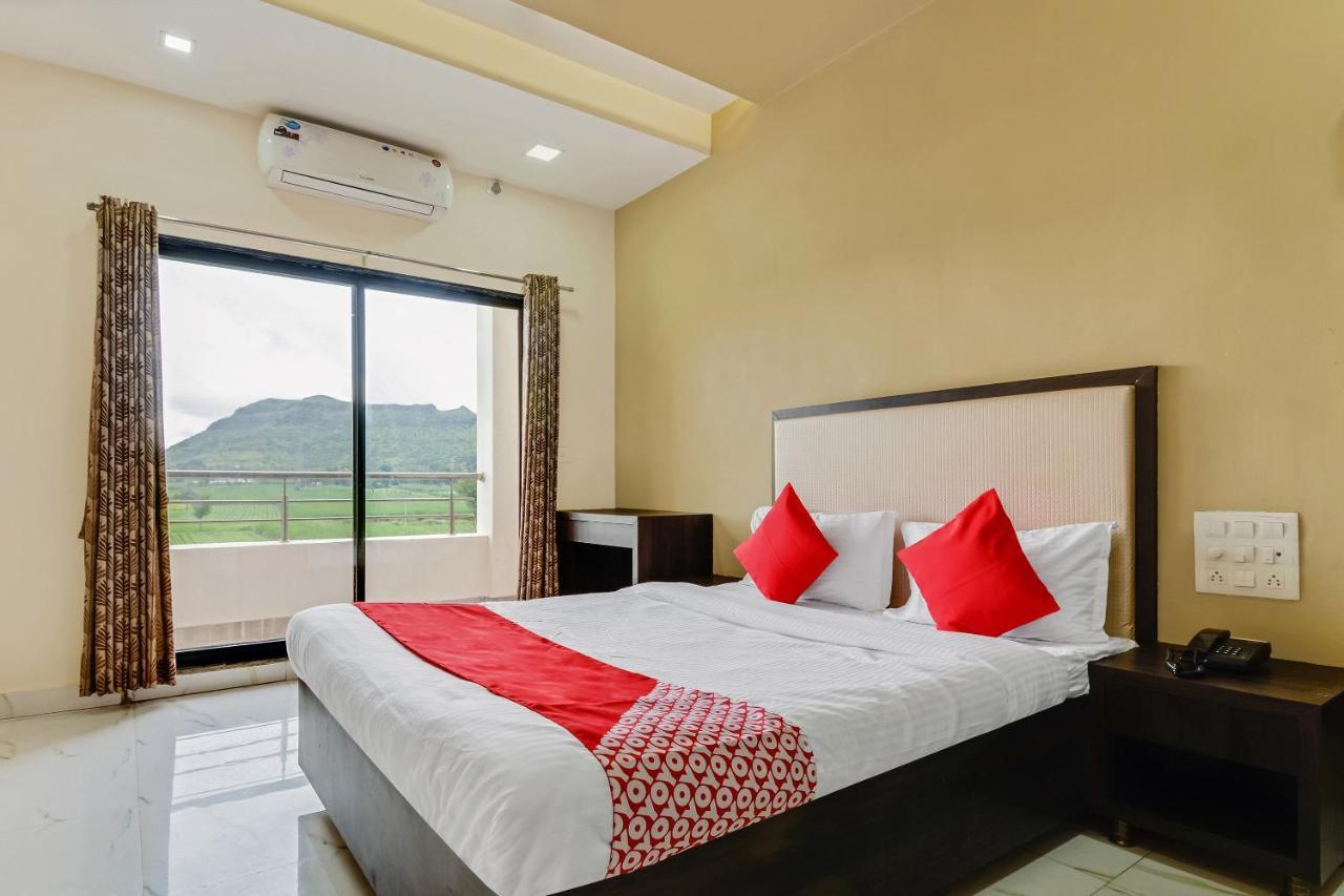 Oyo 48352 Hotel Bhagyalaxmi Kāla Exterior foto